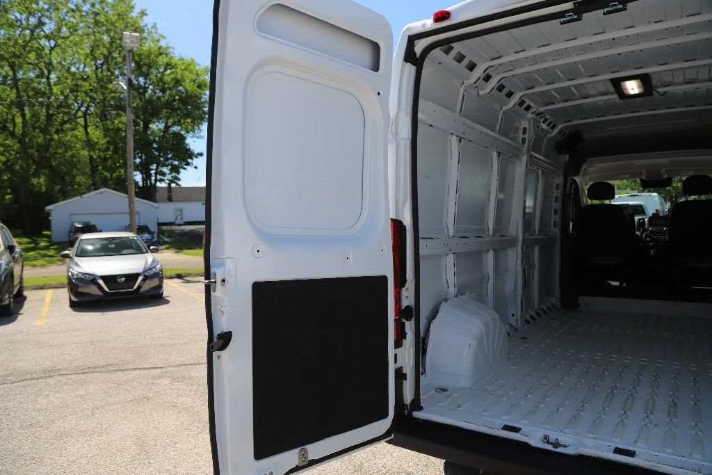 Used 2026 RAM ProMaster 2500 w/ Convenience Group FWD image 34