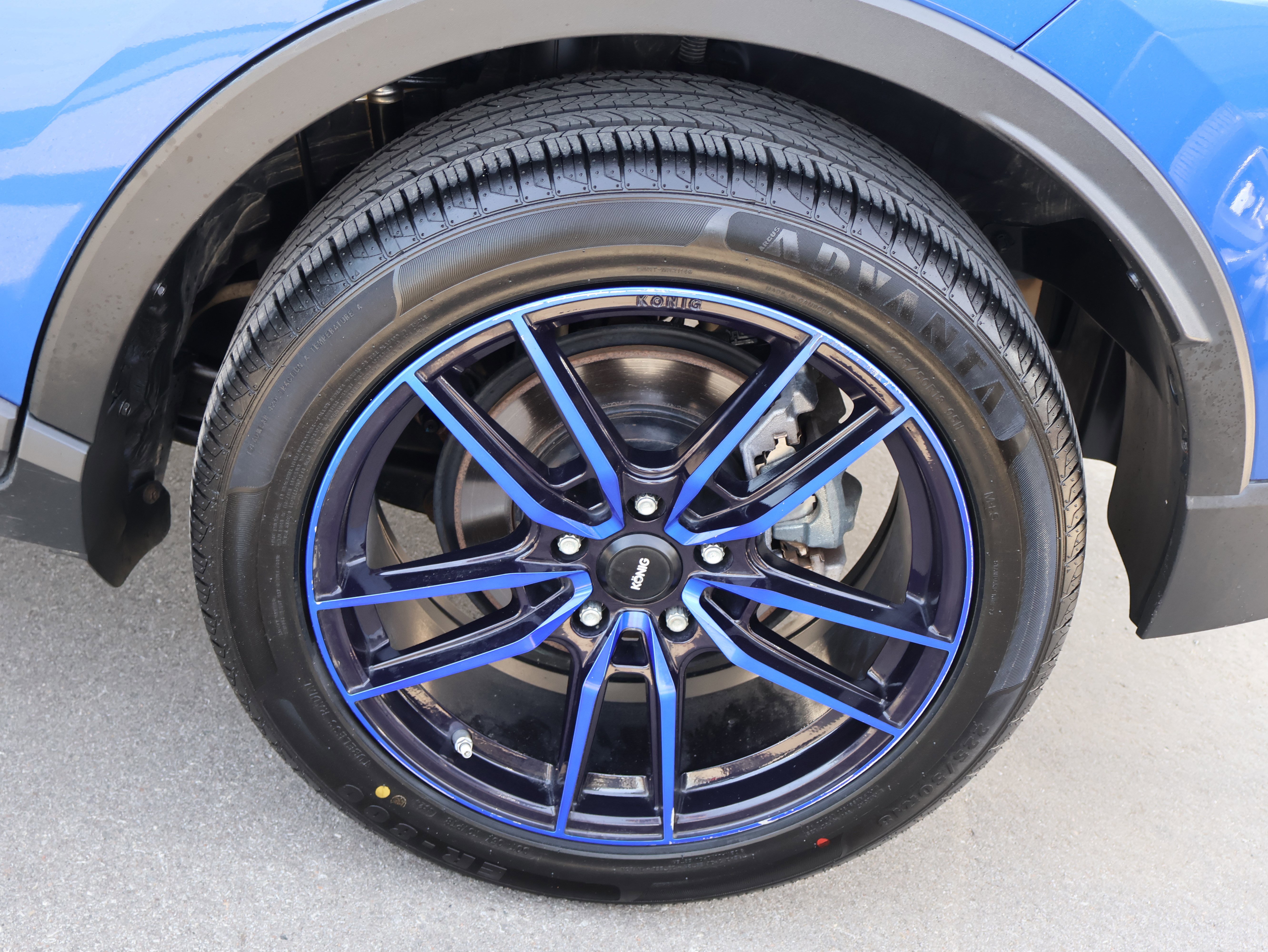 Used 2021 Toyota C-HR XLE image 38