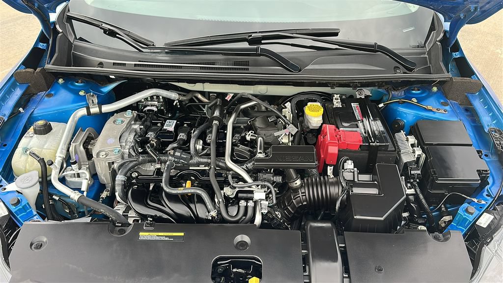 Used 2025 Nissan Sentra SV FWD image 3