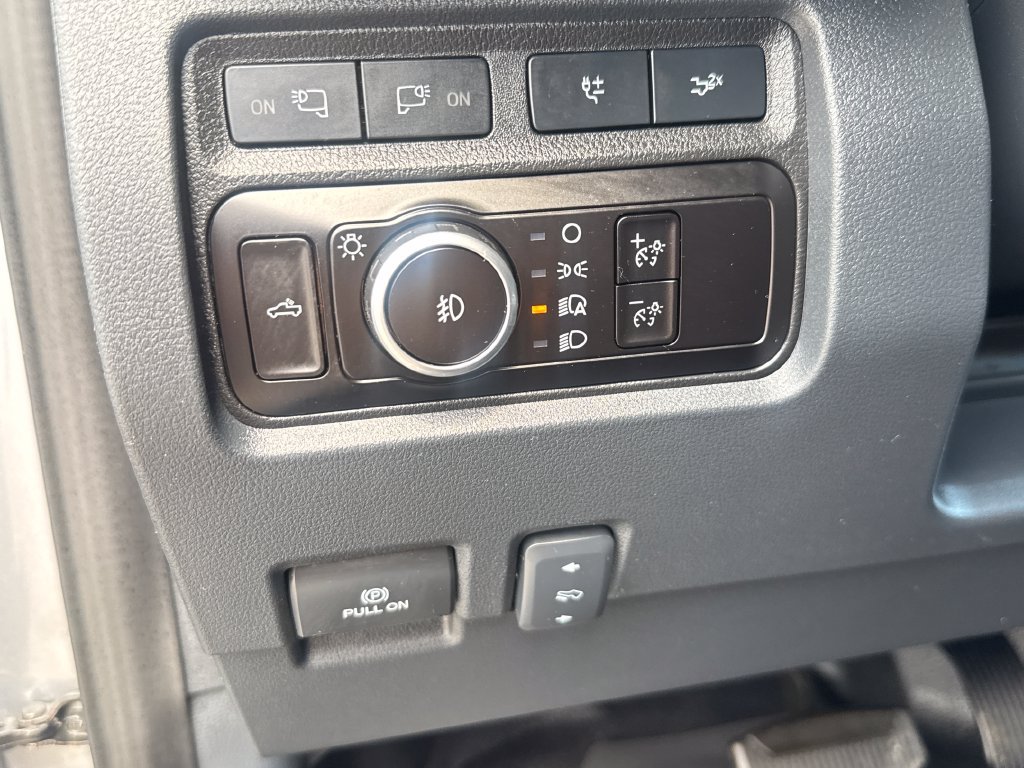 Certified 2023 Ford F350 Lariat w/ Lariat Ultimate Package AWD/4WD image 15