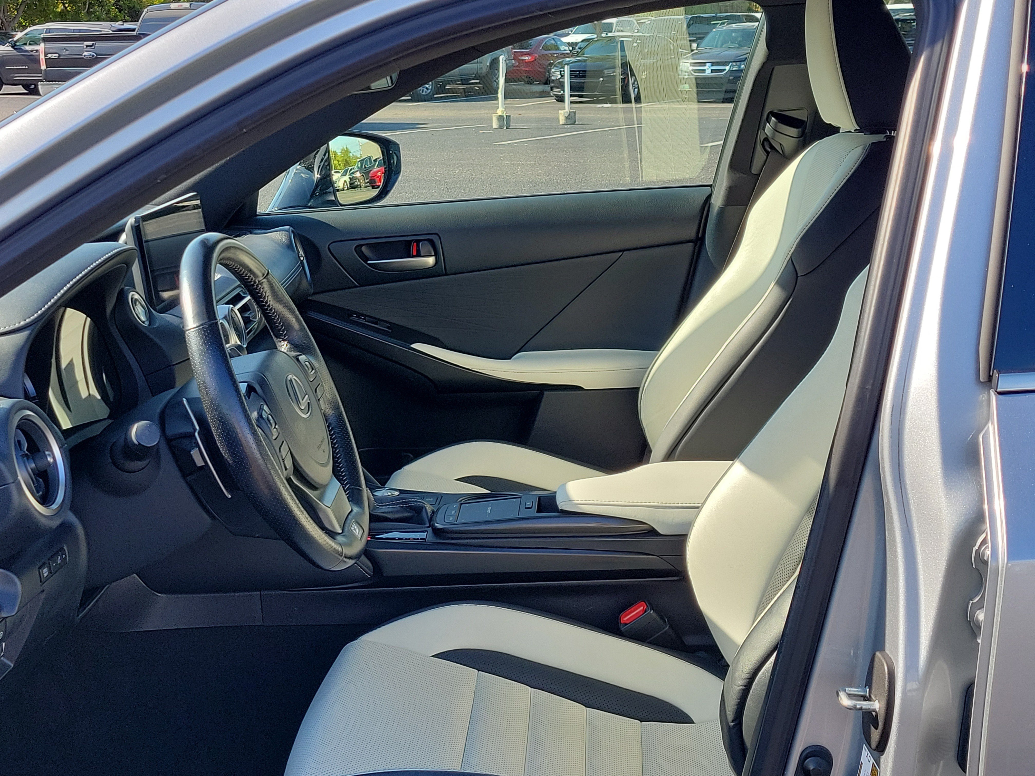 Used 2022 Lexus IS 350 F Sport w/ Navigation Package RWD image 21