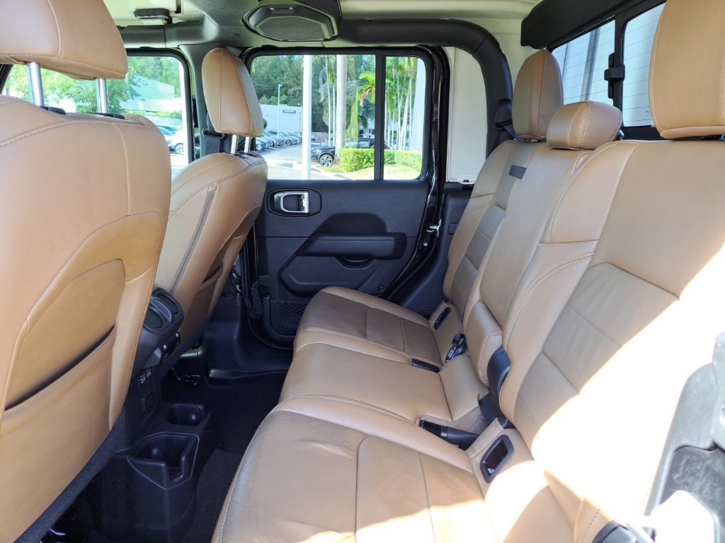 Used 2022 Jeep Gladiator Overland w/ Popular Equipment Package image 6