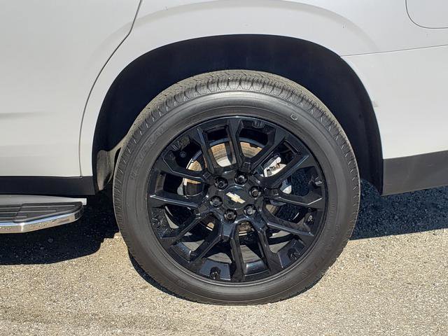 Used 2022 Chevrolet Tahoe LT w/ Luxury Package image 33