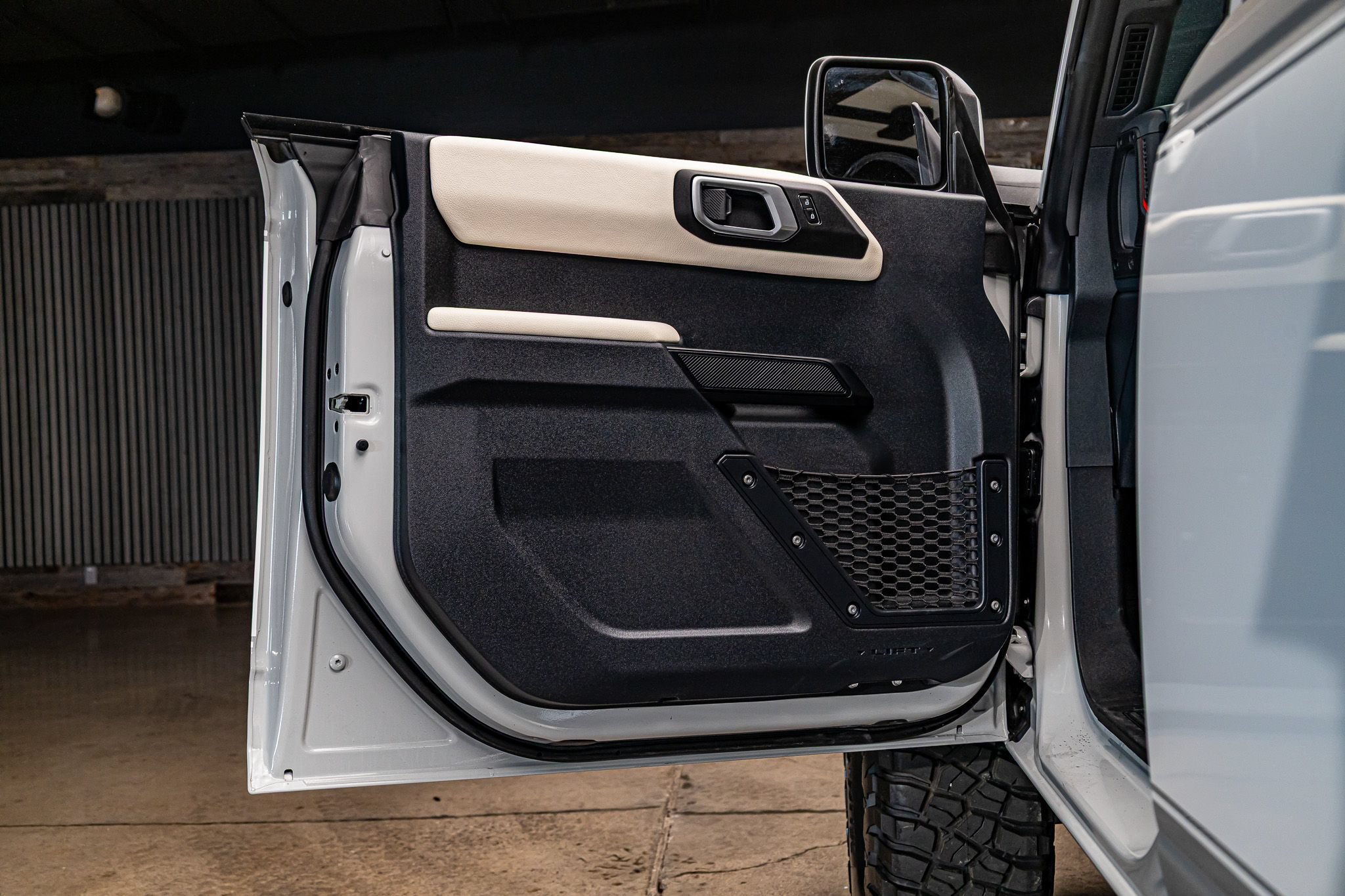 Used 2026 Ford Bronco Heritage Edition AWD/4WD image 27