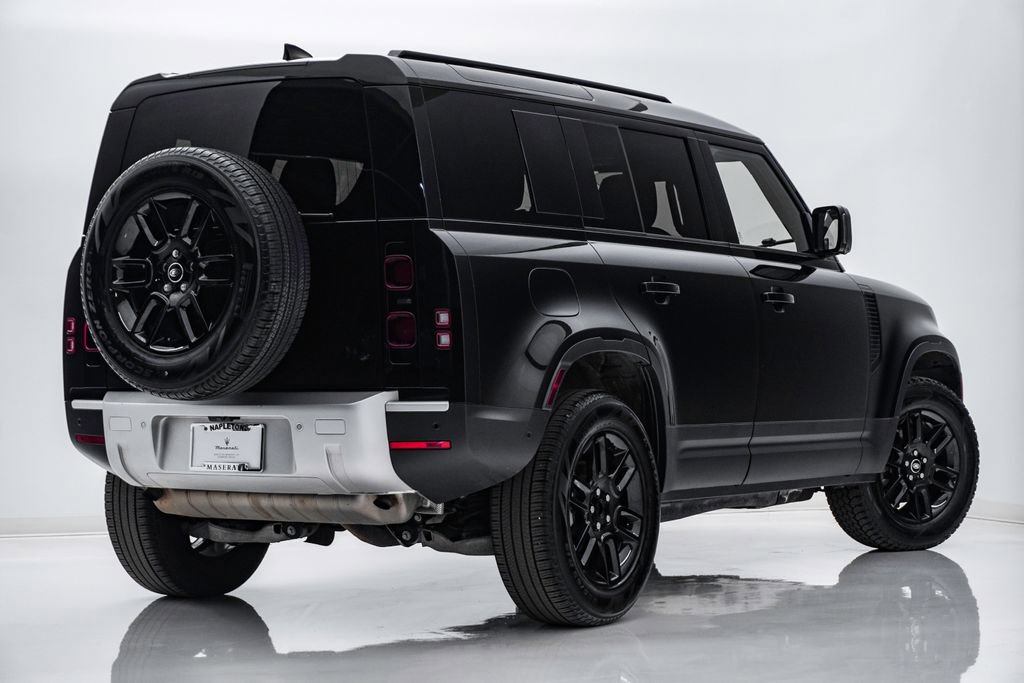 Used 2025 Land Rover Defender 110 S image 9