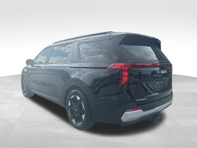 Used 2026 Kia Carnival EX image 9