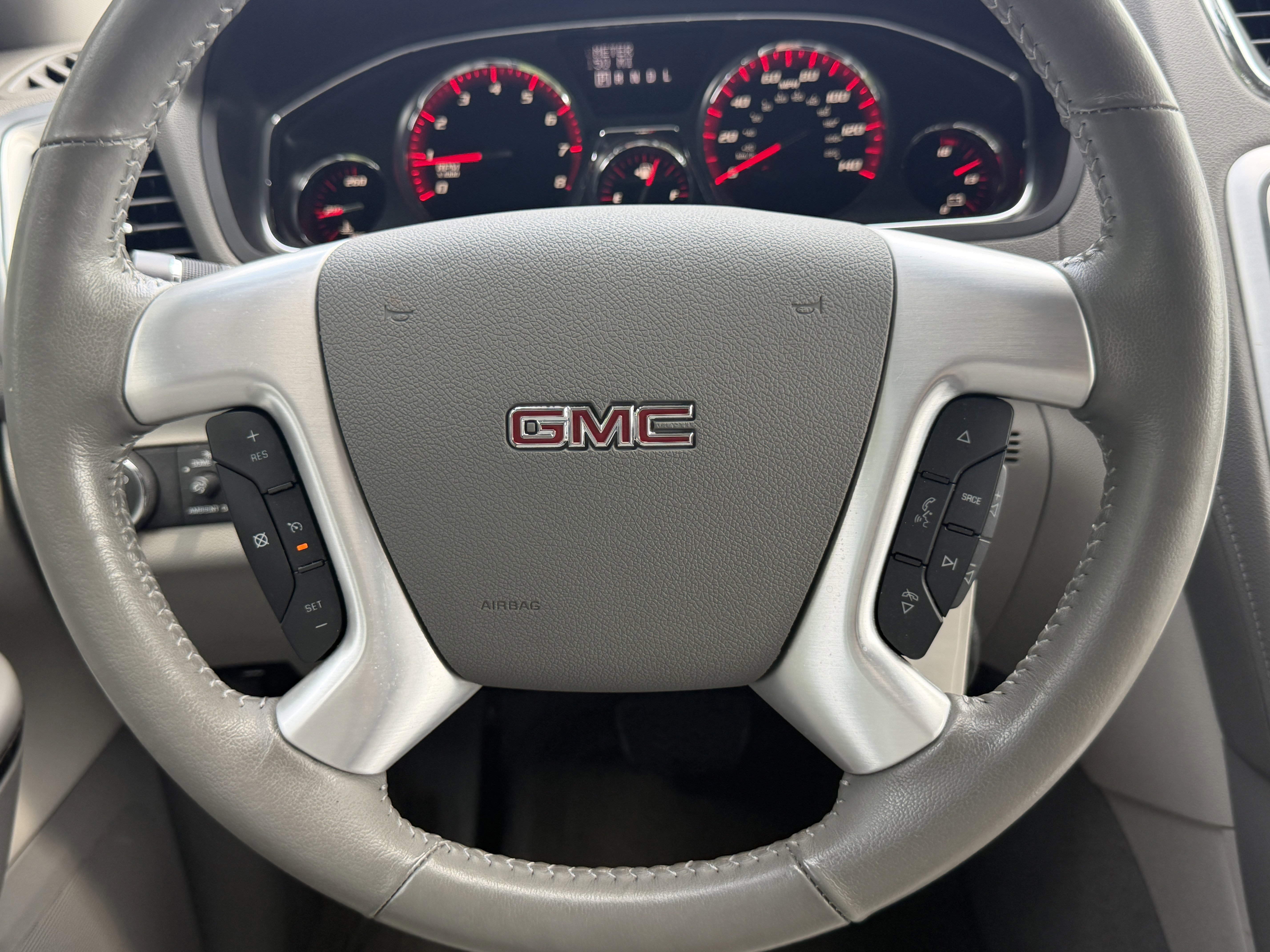 Used 2014 GMC Acadia SLT FWD image 11