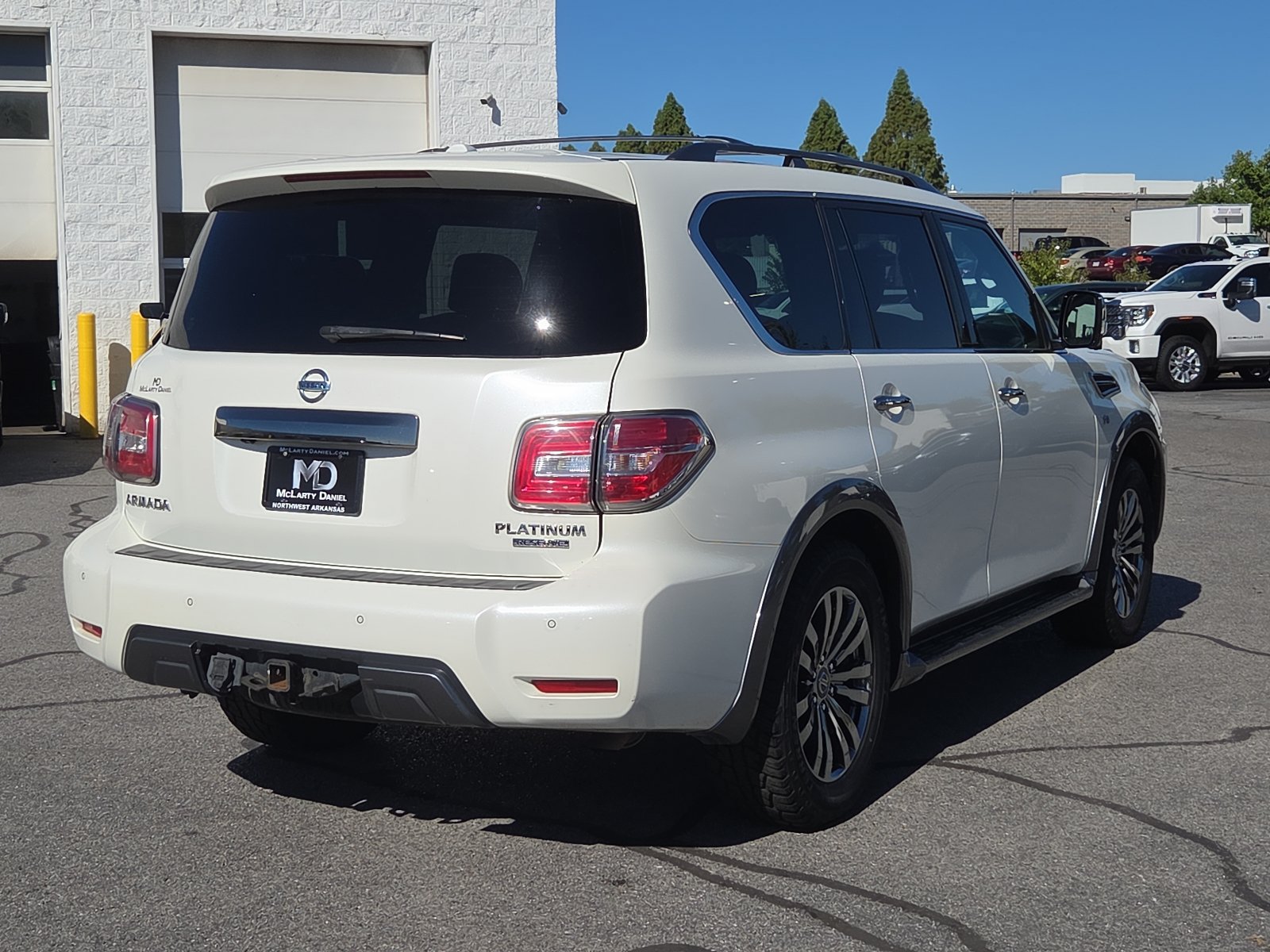 Used 2018 Nissan Armada Platinum w/ Captain Seat Package RWD image 14