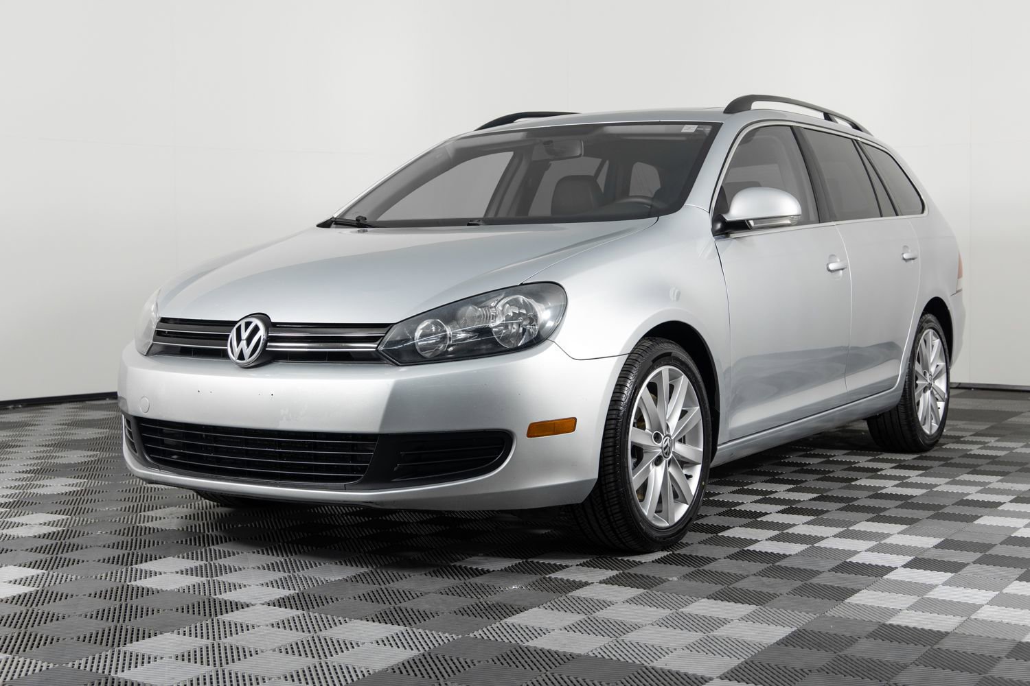 Used 2014 Volkswagen Jetta TDI image 2