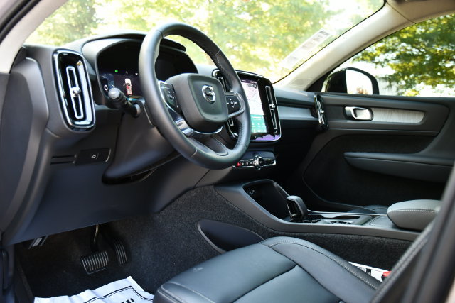 New 2026 Volvo XC40 B5 Core w/ Protection Package Premier AWD/4WD image 13