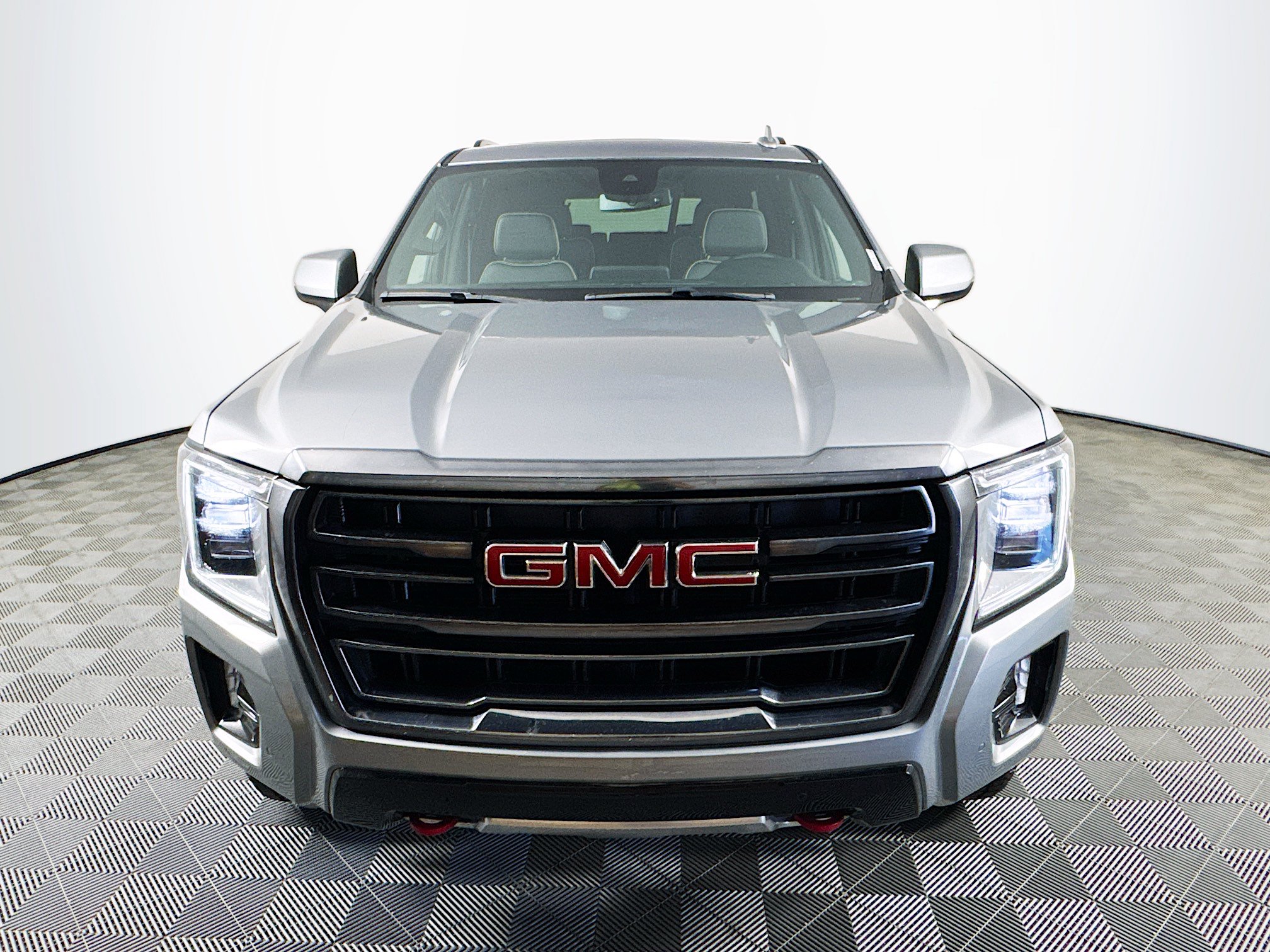 Used 2023 GMC Yukon AT4 AWD/4WD image 2