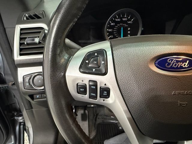 Used 2014 Ford Explorer XLT w/ Equipment Group 201A AWD/4WD image 12