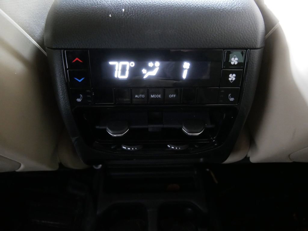 Used 2022 Jeep Grand Cherokee L Limited image 20