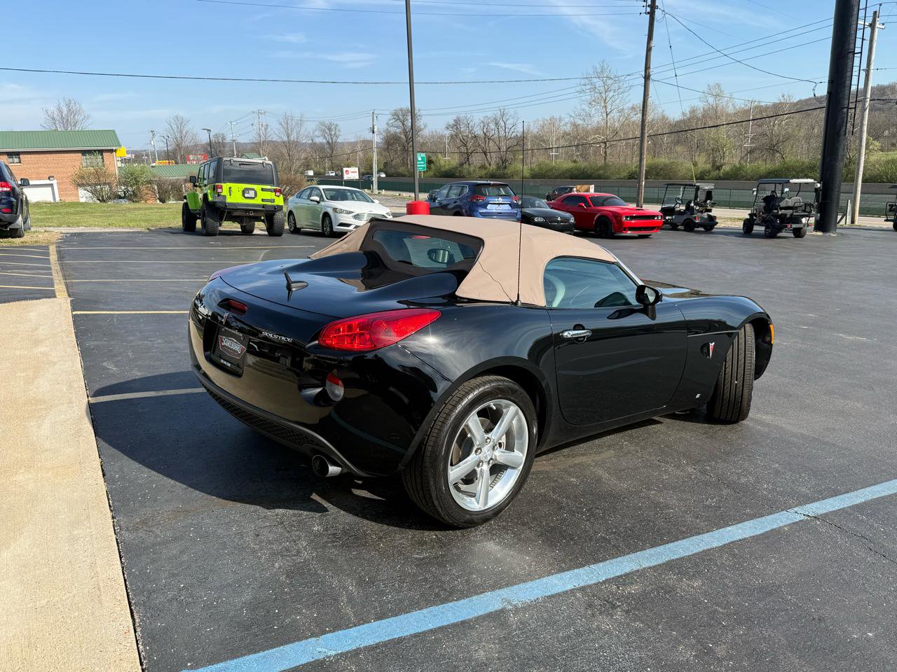 Used 2009 Pontiac Solstice Convertible w/ Premium Package image 3