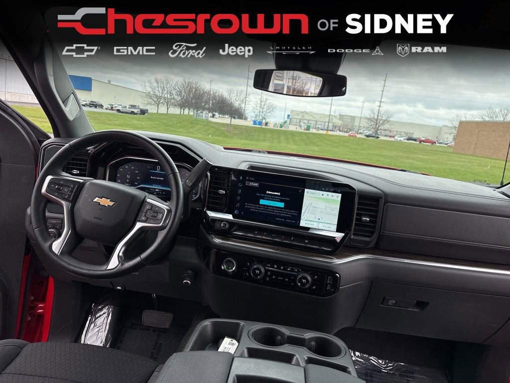 Used 2023 Chevrolet Silverado 1500 LT AWD/4WD image 30