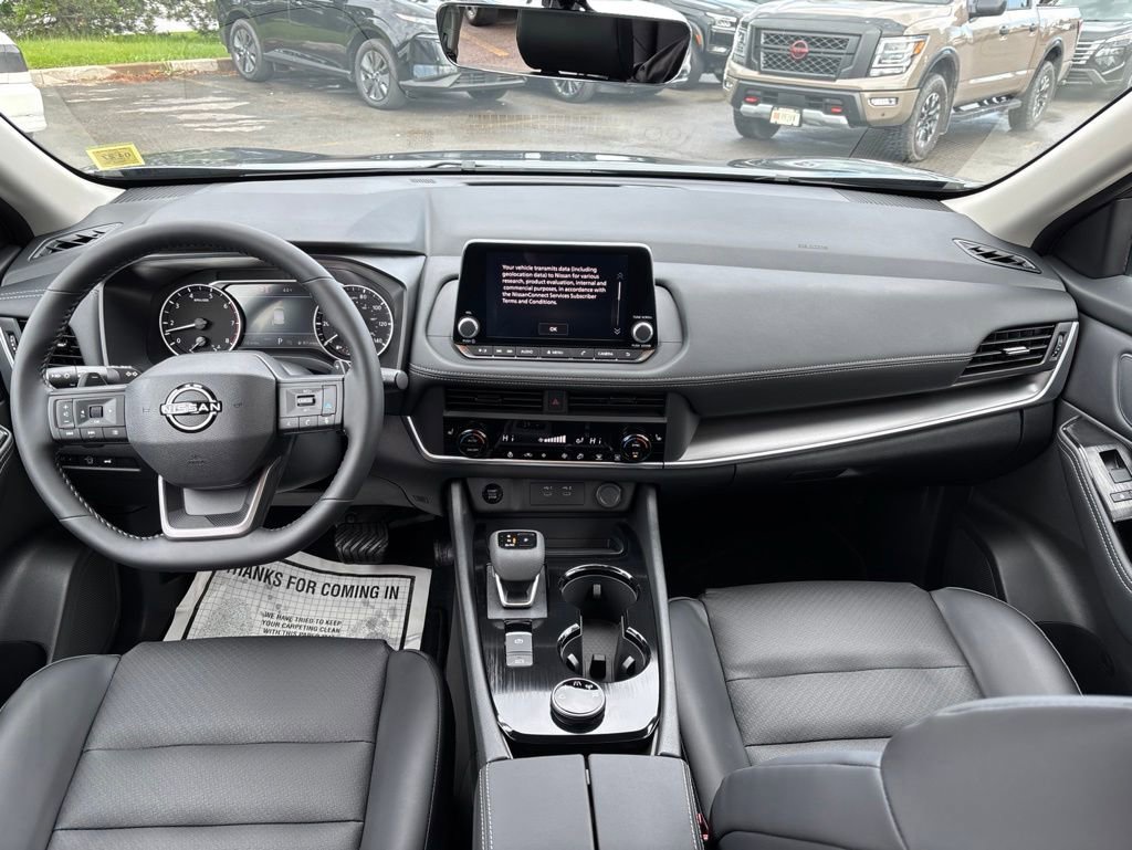 New 2026 Nissan Rogue SV AWD/4WD image 18