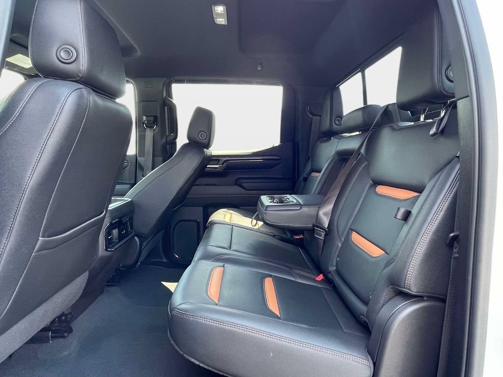 Used 2022 GMC Sierra 1500 AT4 w/ AT4 Premium Package AWD/4WD image 11