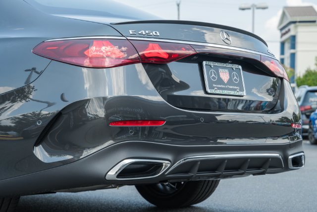 New 2027 Mercedes-Benz E 450 4MATIC Sedan image 7