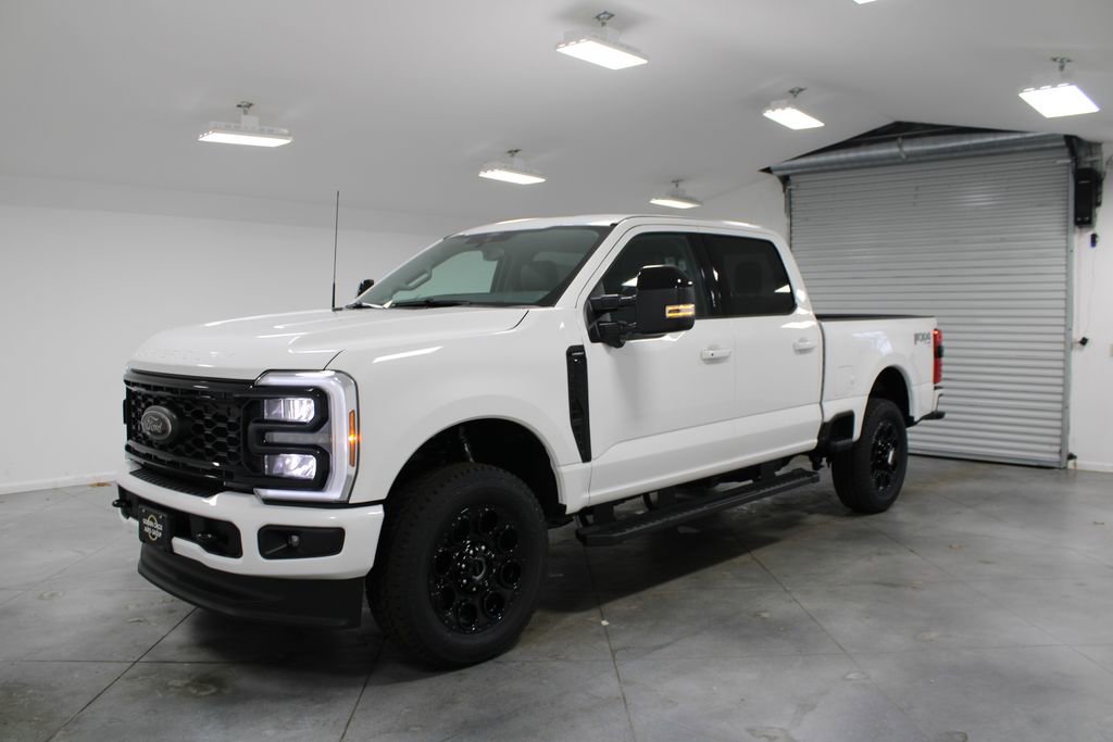 New 2026 Ford F250 Lariat w/ Black Appearance Package image 3