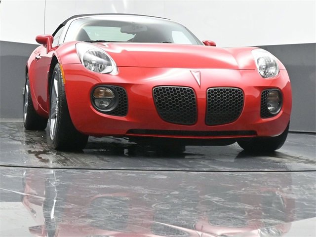 Used 2007 Pontiac Solstice GXP w/ Premium Package image 3