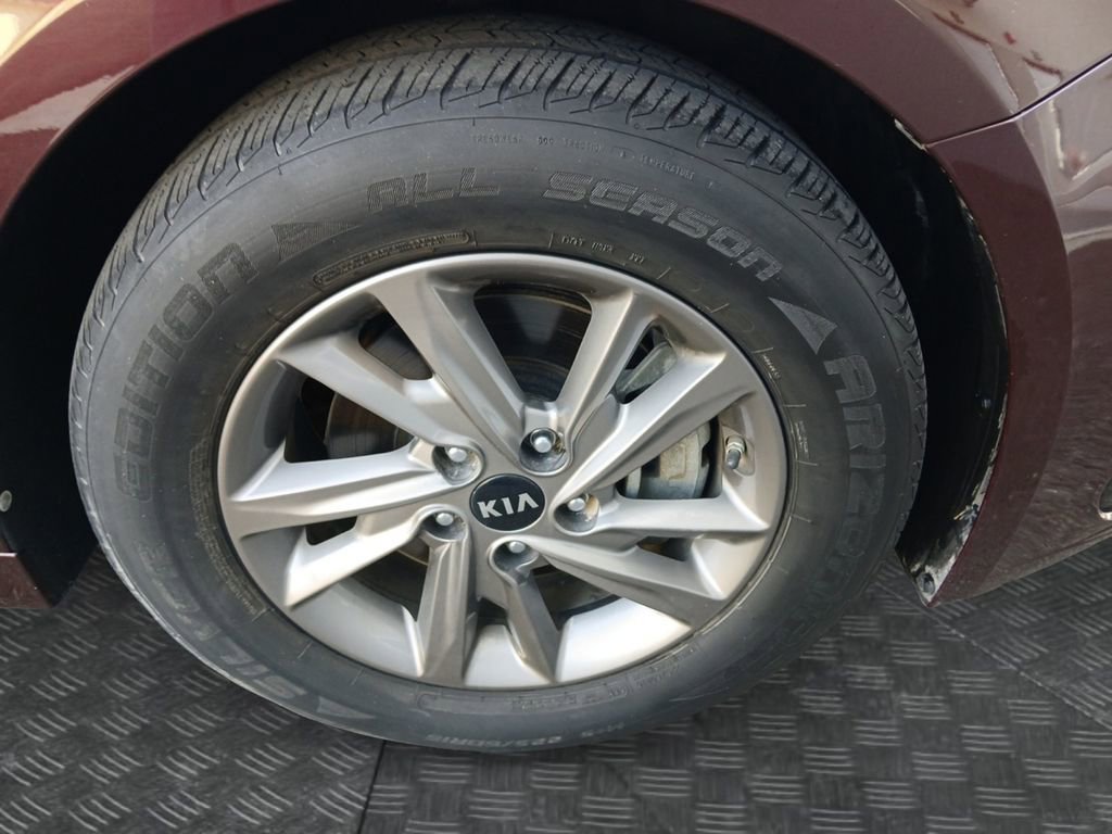 Used 2020 Kia Optima LX FWD image 23