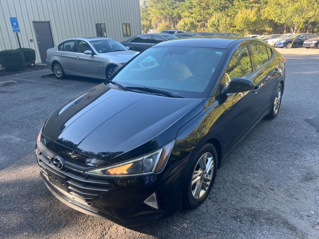 Used 2019 Hyundai Elantra SEL image 2