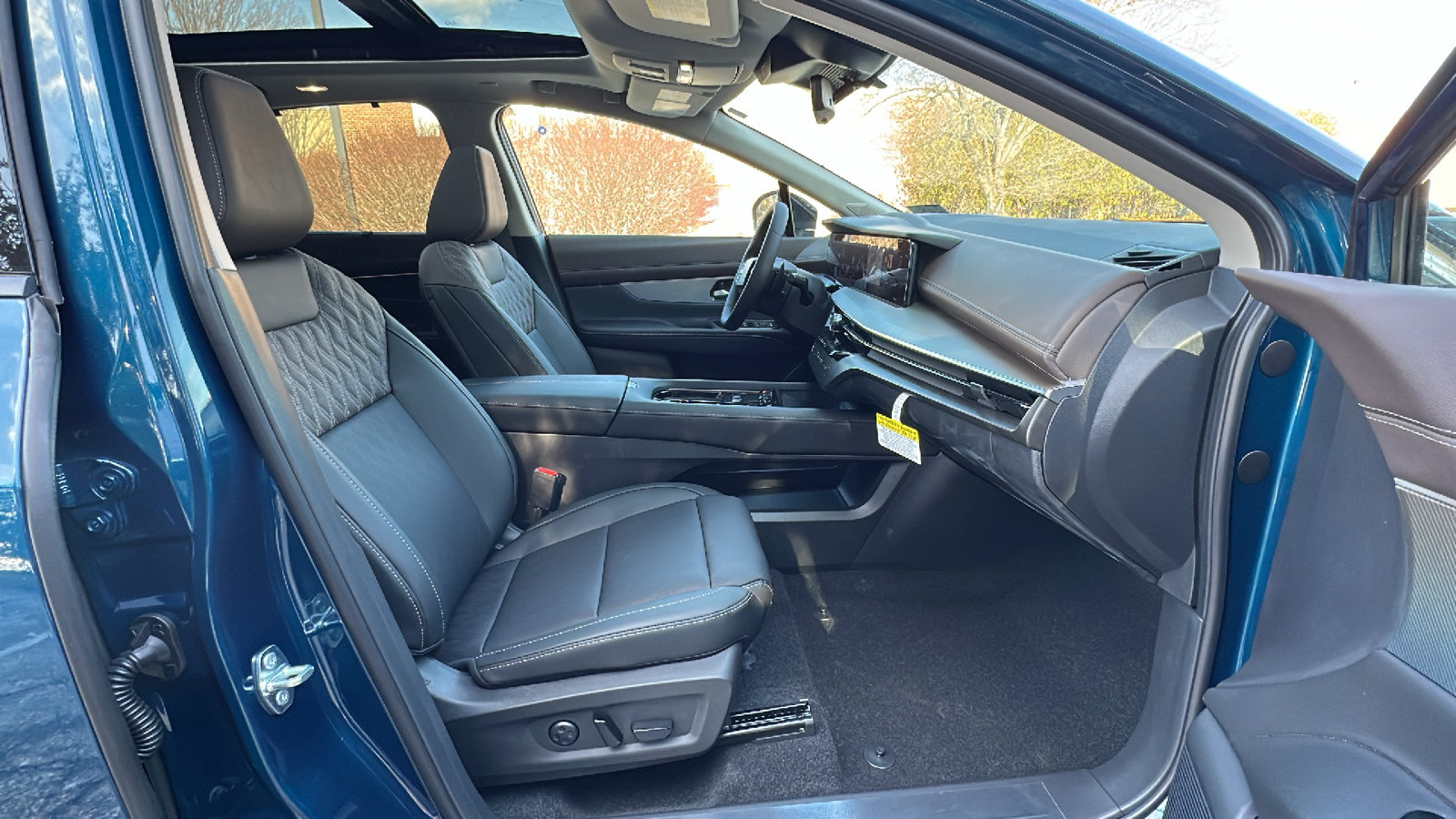 New 2026 Nissan Murano Platinum w/ Cargo Package AWD/4WD image 9