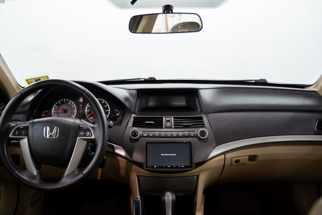 Used 2011 Honda Accord SE image 17