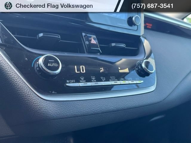 Used 2022 Toyota Corolla LE FWD image 40