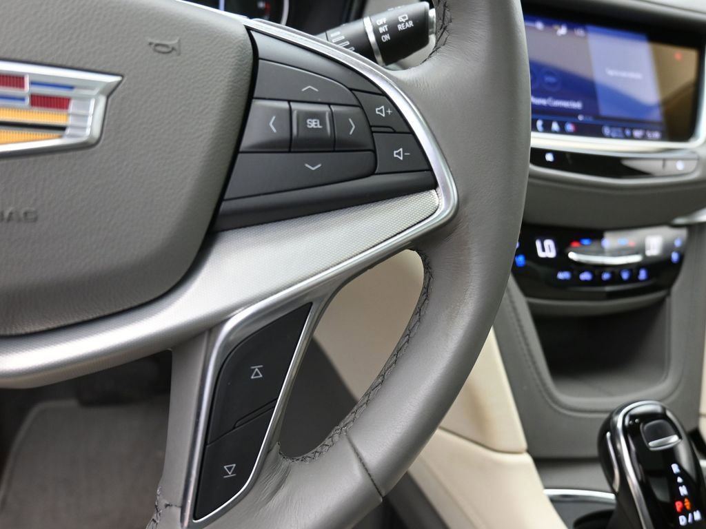 Used 2023 Cadillac XT5 Premium Luxury w/ LPO, Floor Liner Package FWD image 6