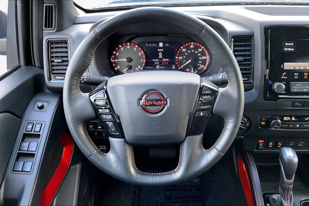 Used 2023 Nissan Frontier PRO-4X w/ Pro Convenience Package image 8