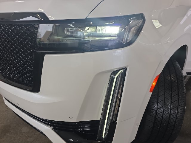 Certified 2023 Cadillac Escalade Sport w/ LPO, Illumination Package AWD/4WD image 34