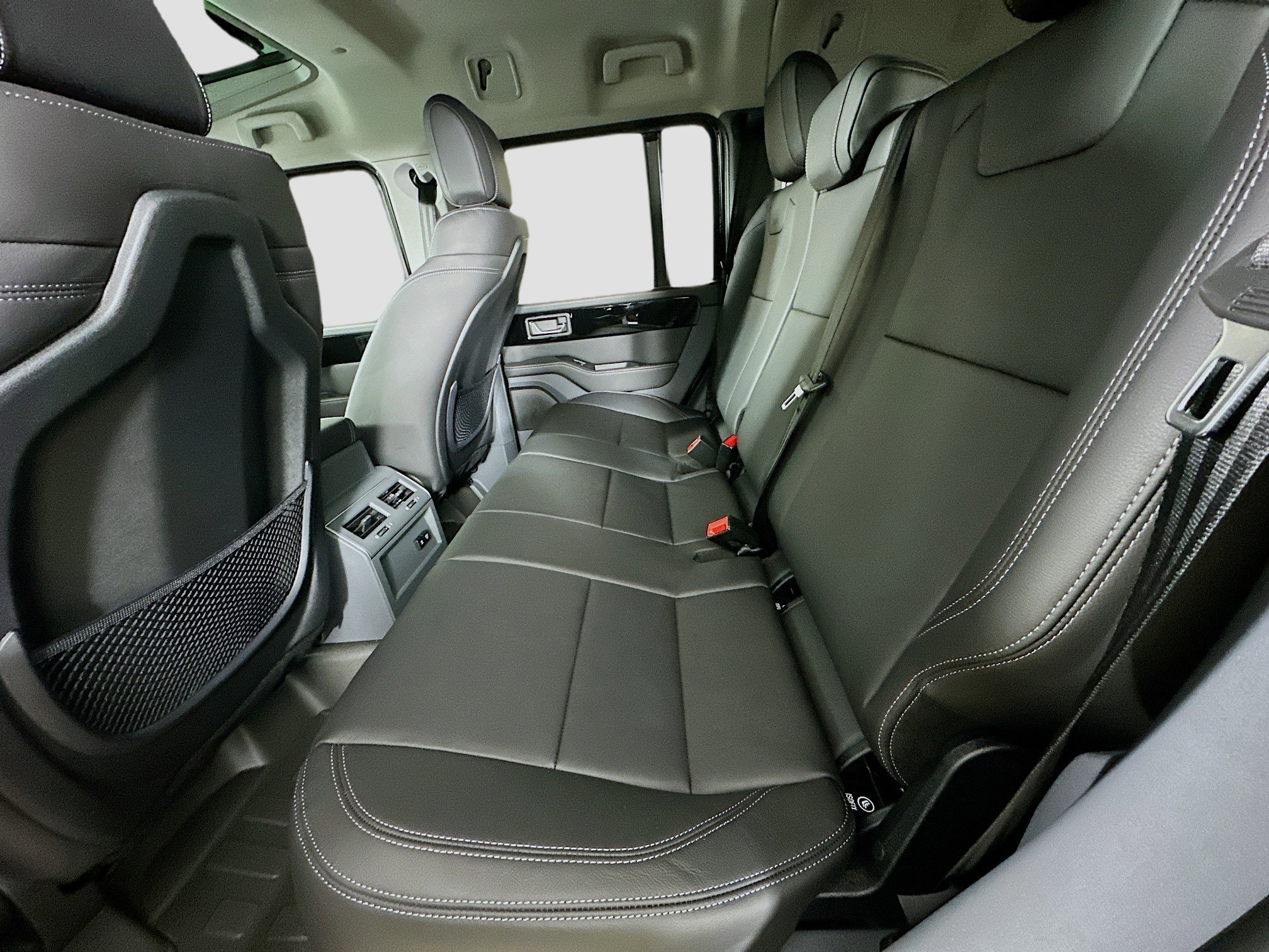 New 2026 INEOS Grenadier Fieldmaster Edition image 36