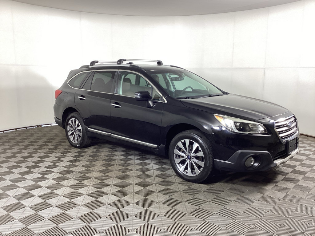 Used 2017 Subaru Outback 3.6R Touring AWD/4WD image 1