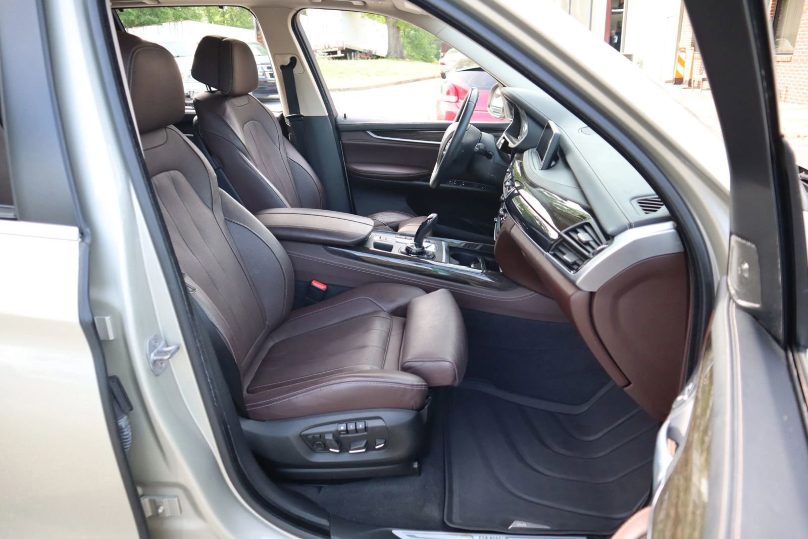 Used 2014 BMW X5 xDrive50i AWD/4WD image 20