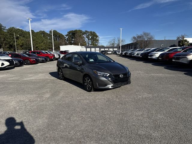 New 2025 Nissan Versa SV w/ Trunk Package FWD image 3