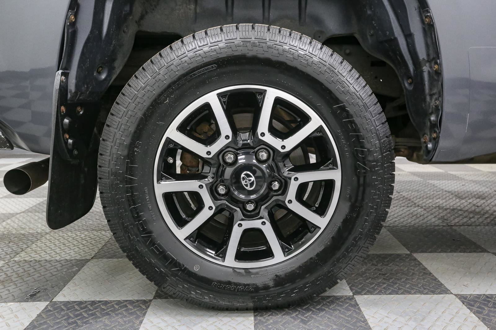 Used 2016 Toyota Tundra SR5 image 15