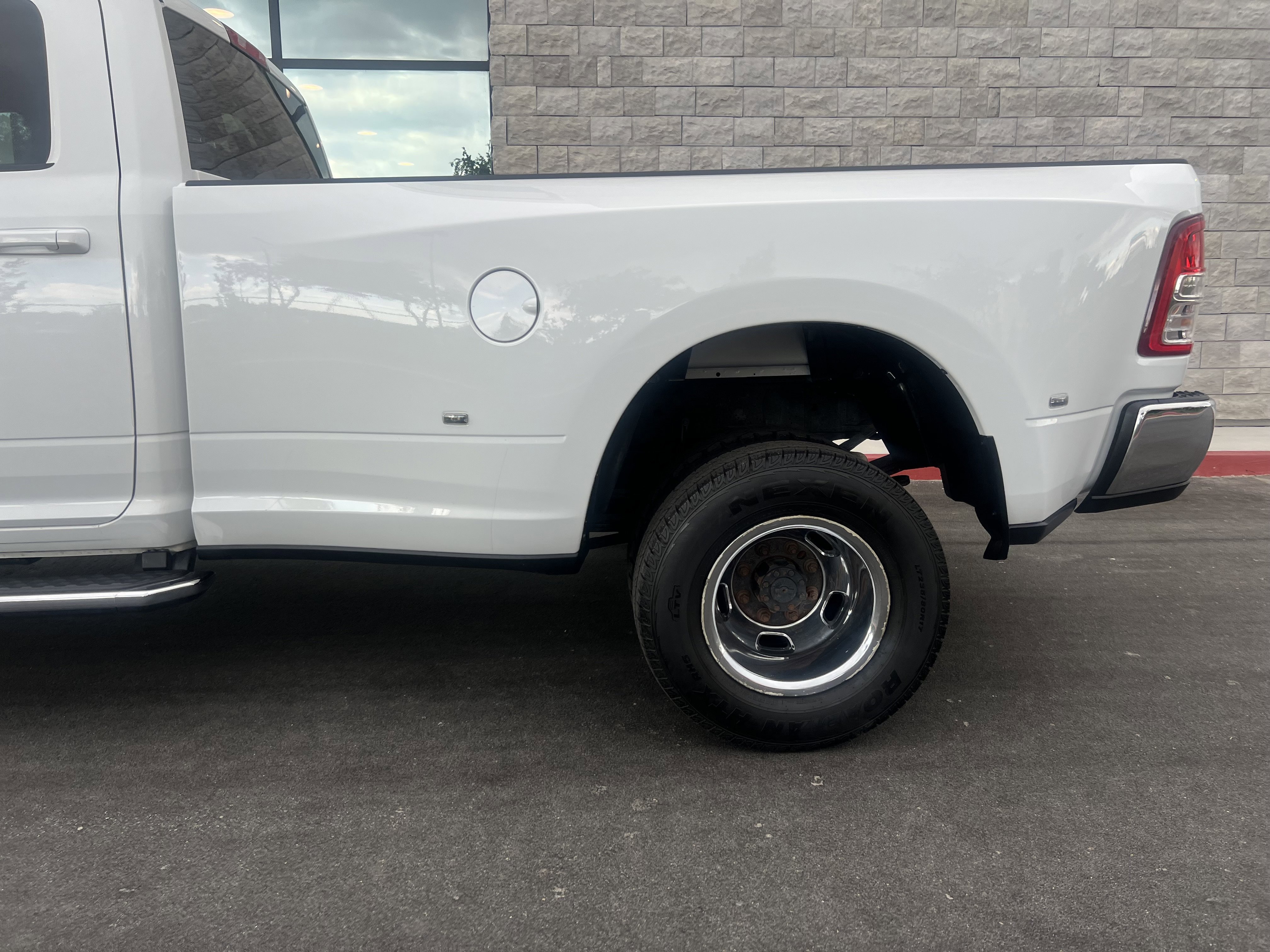 Used 2022 RAM 3500 Big Horn AWD/4WD image 22