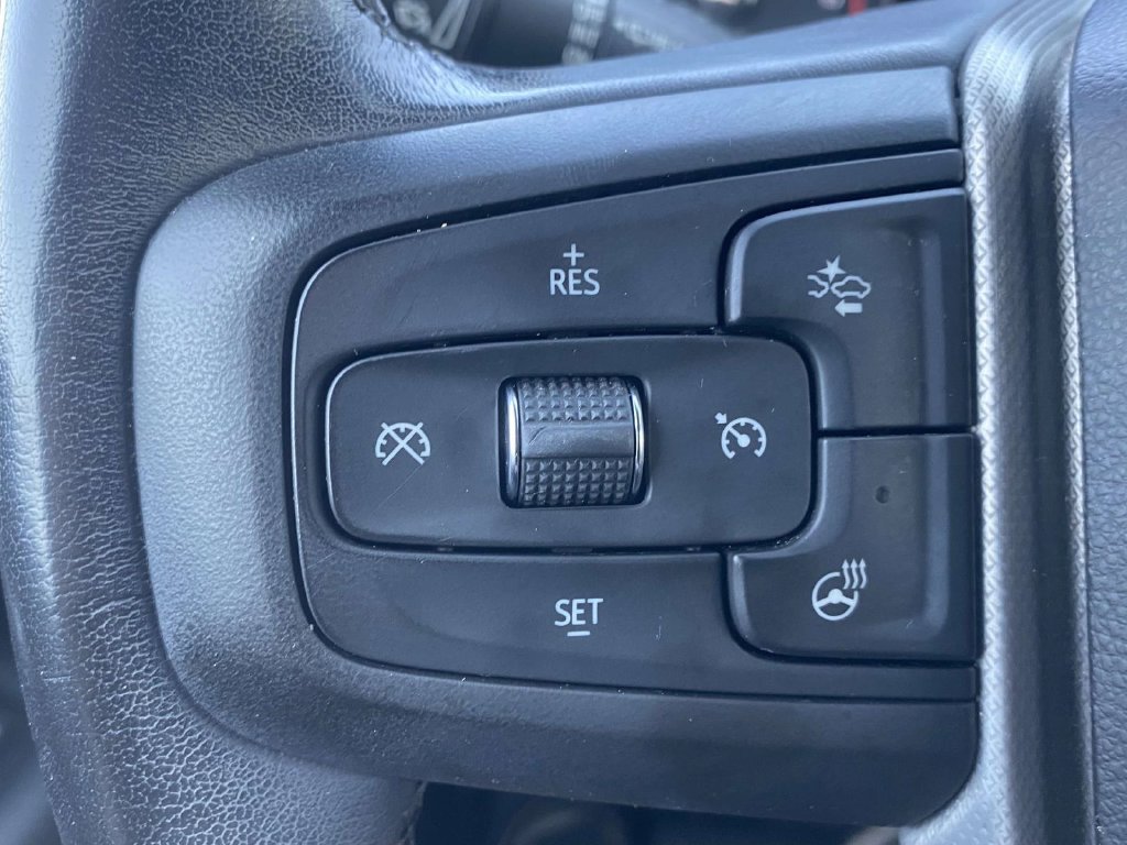 Used 2021 GMC Yukon Denali w/ Denali Premium Package RWD image 34