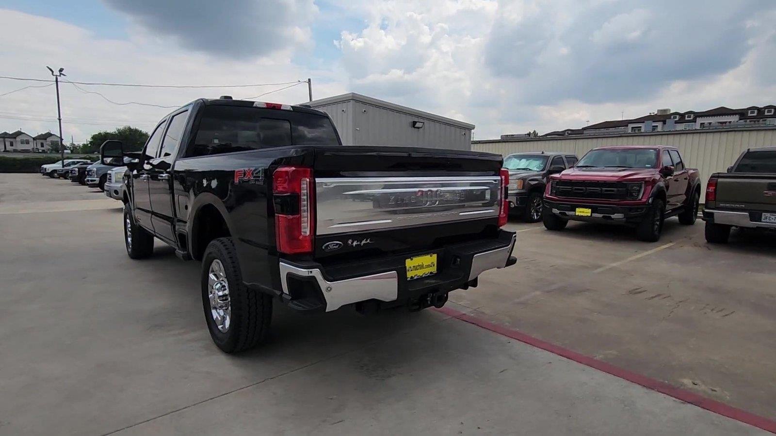 Used 2025 Ford F250 King Ranch w/ Chrome Package AWD/4WD image 33
