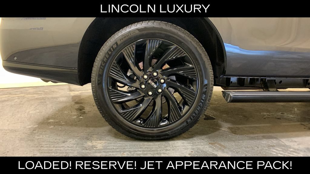 Used 2025 Lincoln Navigator Reserve w/ Jet Appearance Package AWD/4WD image 17