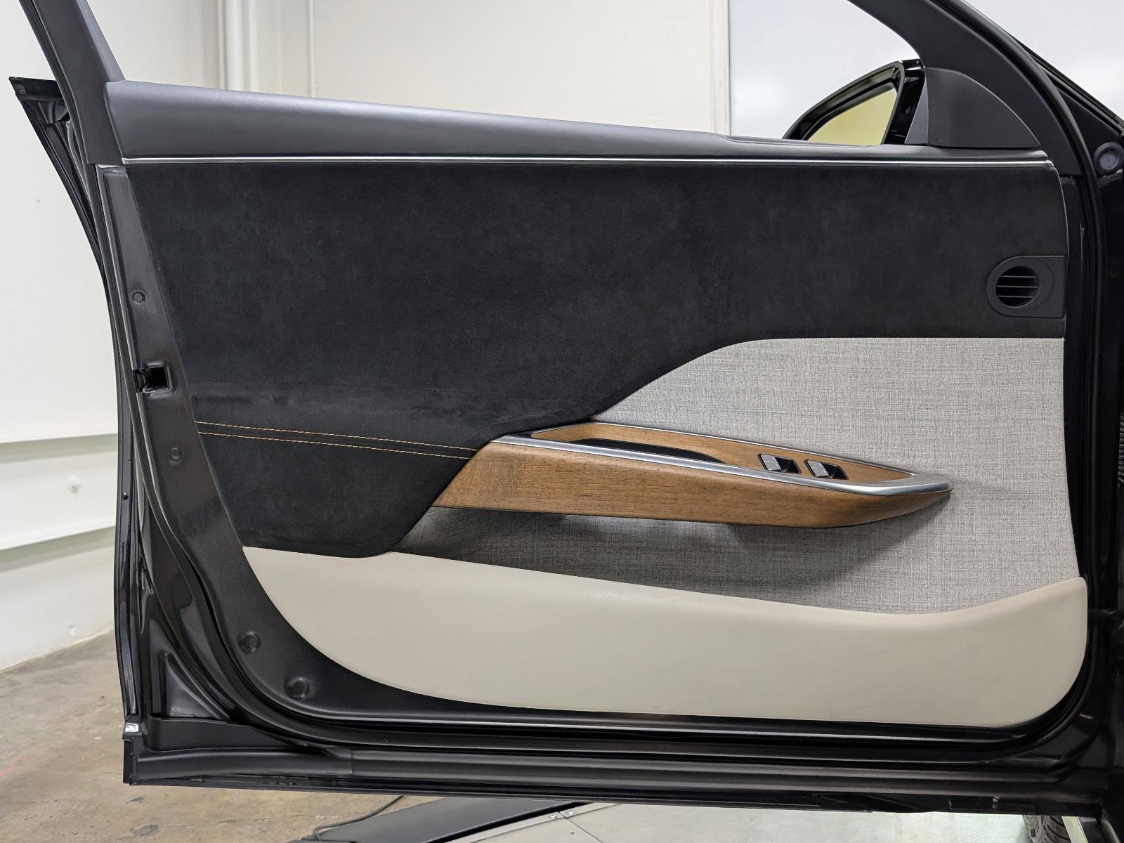 Used 2022 Lucid Air Grand Touring image 15