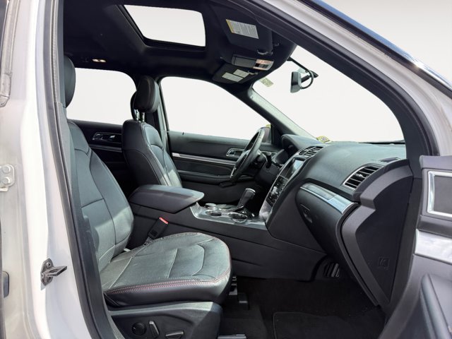 Used 2019 Ford Explorer Sport AWD/4WD image 16