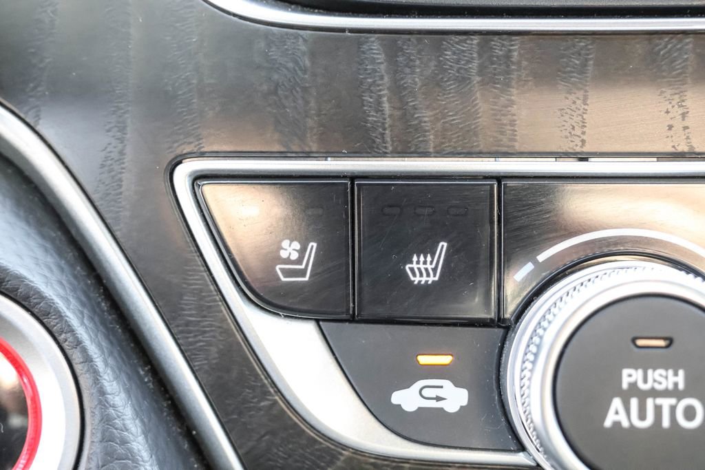 Used 2019 Honda Accord Touring image 26