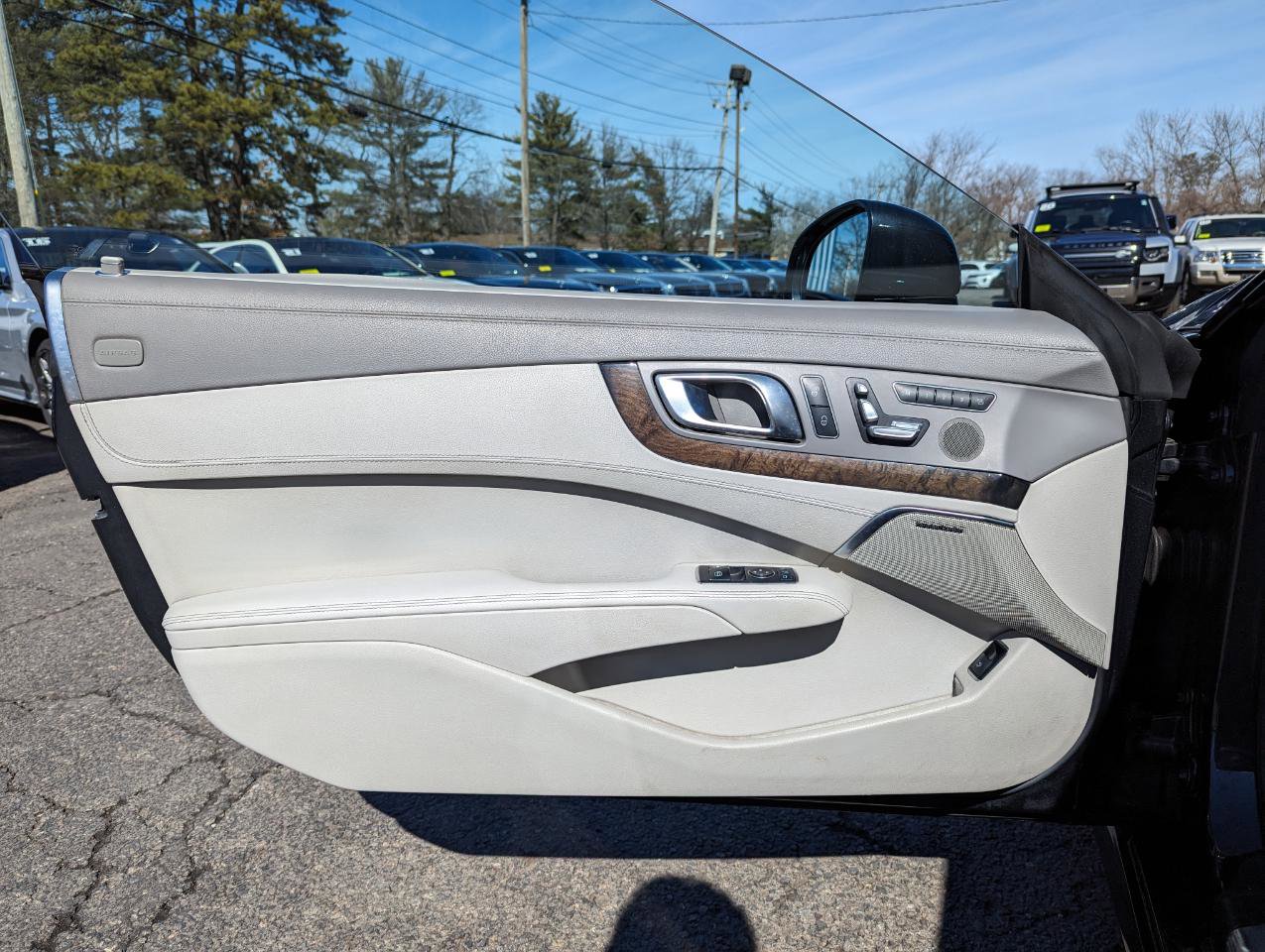 Used 2015 Mercedes-Benz SL 400 image 11