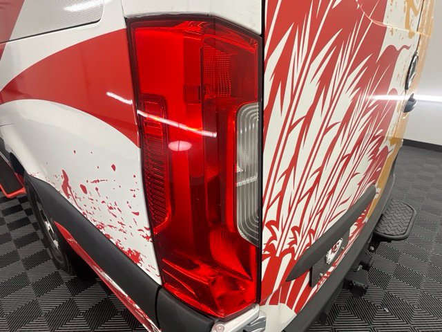 Used 2021 Mercedes-Benz Sprinter 2500 image 32