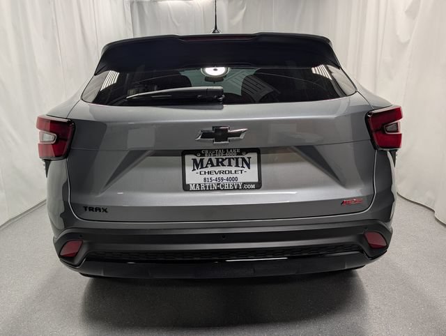 New 2026 Chevrolet Trax RS w/ Sunroof Package FWD image 4