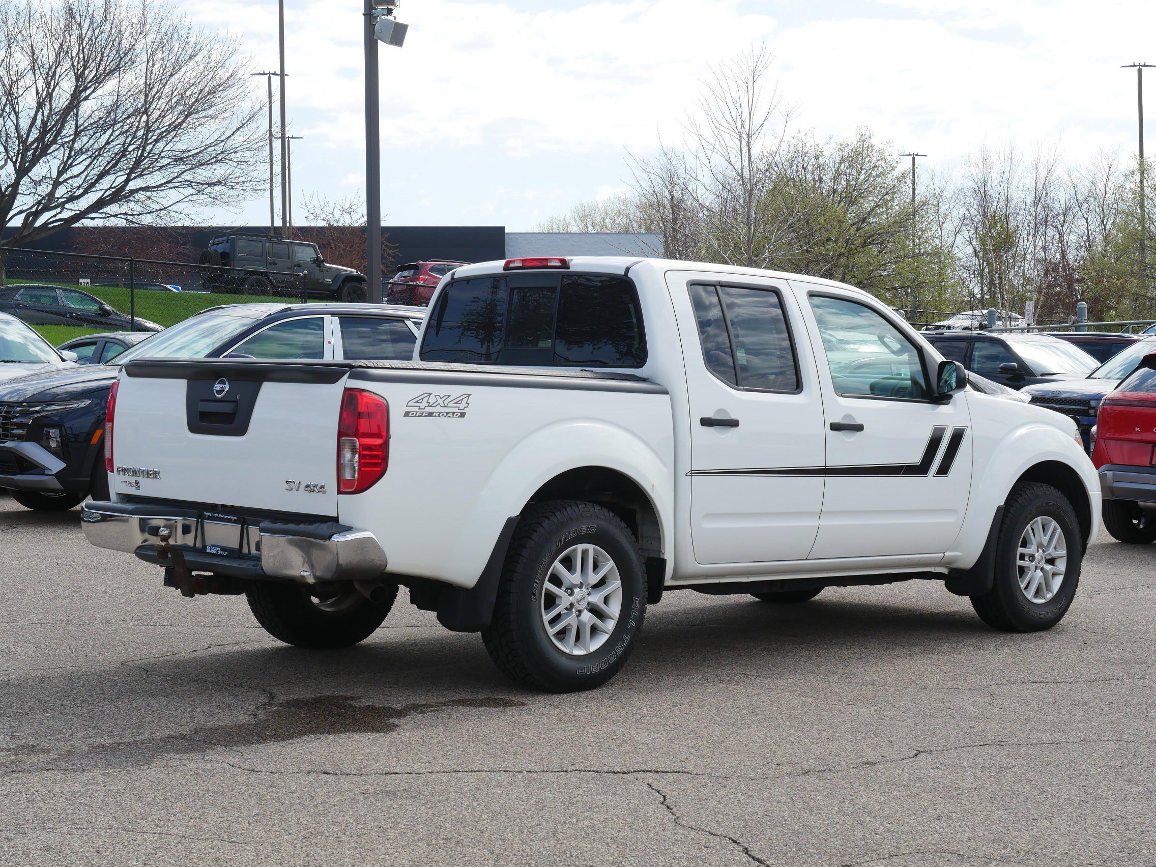 Used 2016 Nissan Frontier SV AWD/4WD image 6