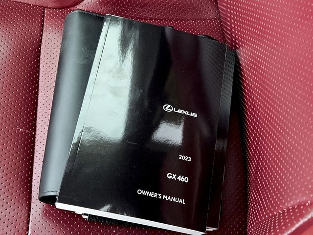 Used 2023 Lexus GX 460 Luxury w/ Accessory Package image 29