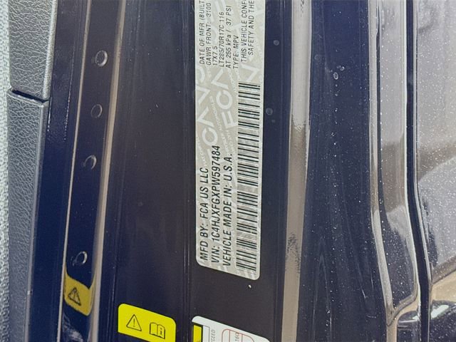 Used 2023 Jeep Wrangler Unlimited Rubicon w/ Cold Weather Group image 28